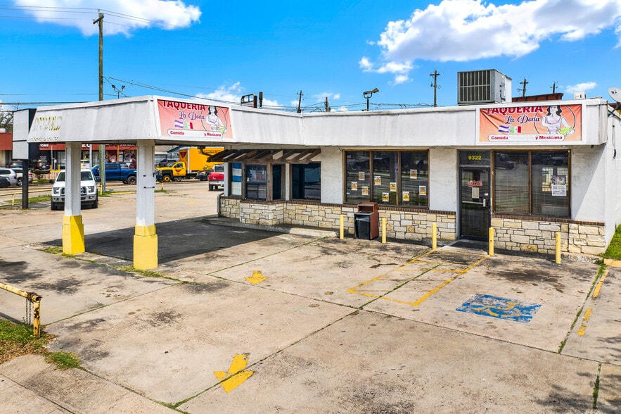 9322 Fulton St, Houston, TX for sale - Building Photo - Image 3 of 10