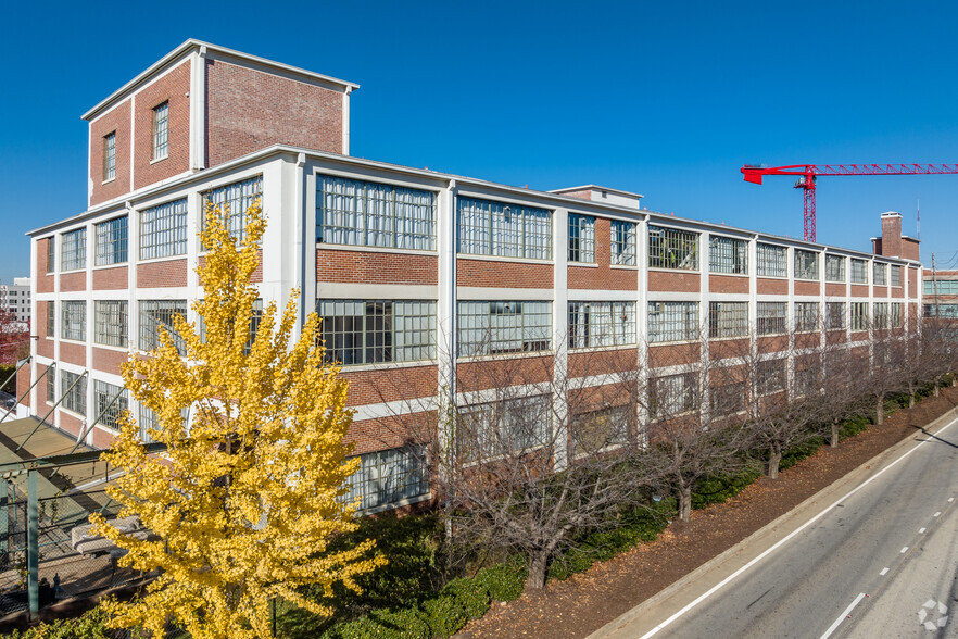 881 Memorial Dr, Atlanta, GA for lease - Primary Photo - Image 3 of 9