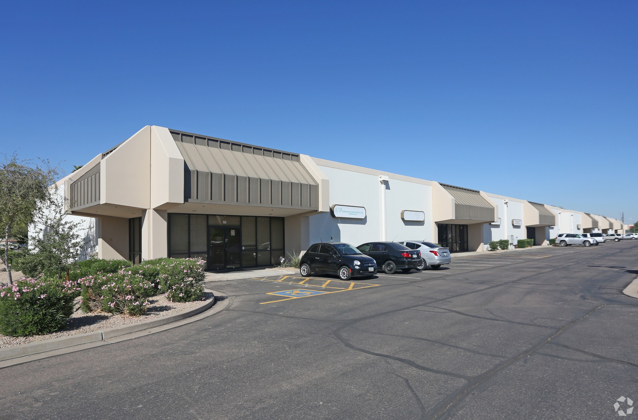 3801 E Roeser Rd, Phoenix, AZ for sale Primary Photo- Image 1 of 1