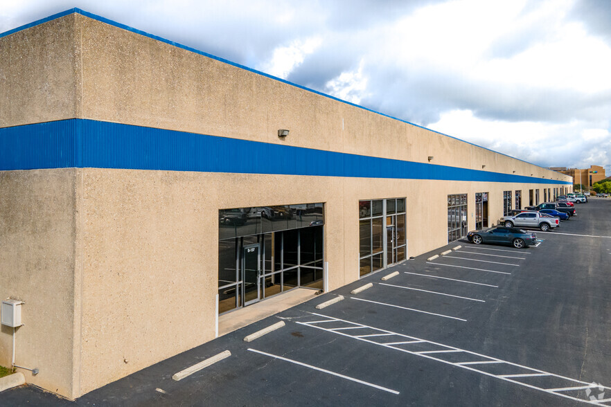 3816 Binz Engleman Rd, San Antonio, TX for lease - Building Photo - Image 2 of 7