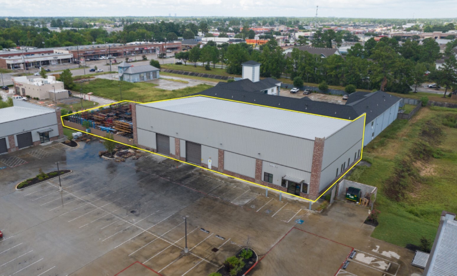 18300 Strack Dr, Spring, TX for lease Building Photo- Image 1 of 8