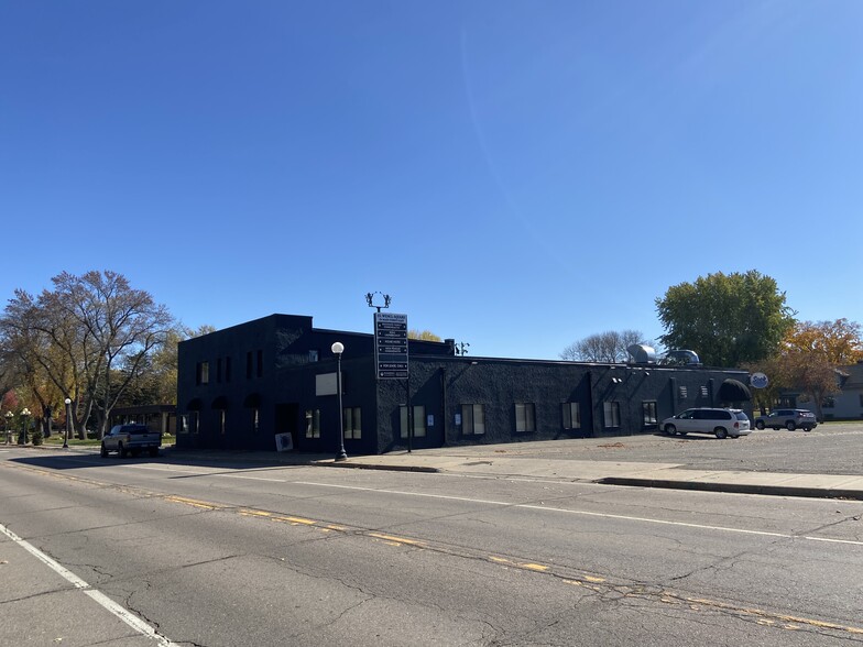 314-316 Main St E, New Prague, MN for lease - Building Photo - Image 1 of 5