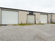 11305 S I-44 Service Rd, Oklahoma City OK - Warehouse