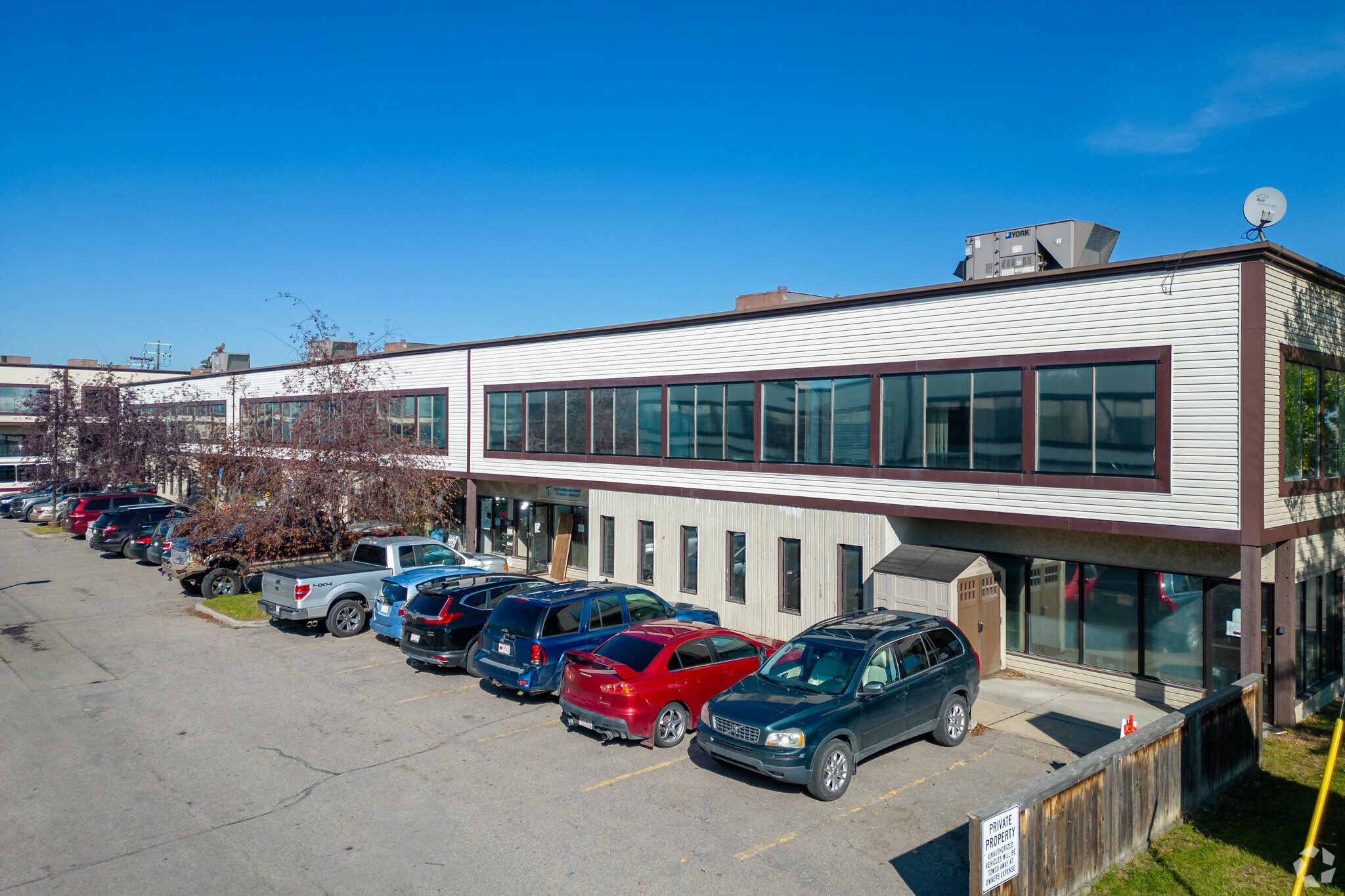 Office in Calgary, AB for sale Primary Photo- Image 1 of 1