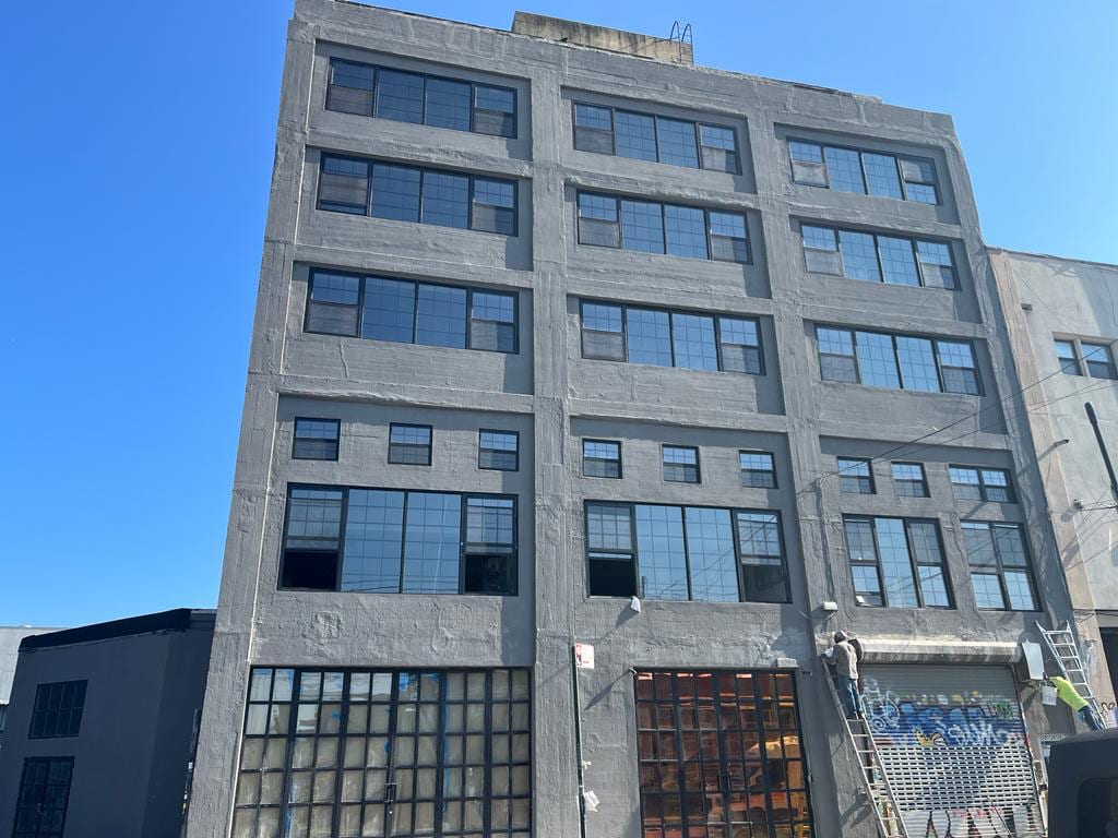 310 Meserole St, Brooklyn, NY for lease Primary Photo- Image 1 of 64