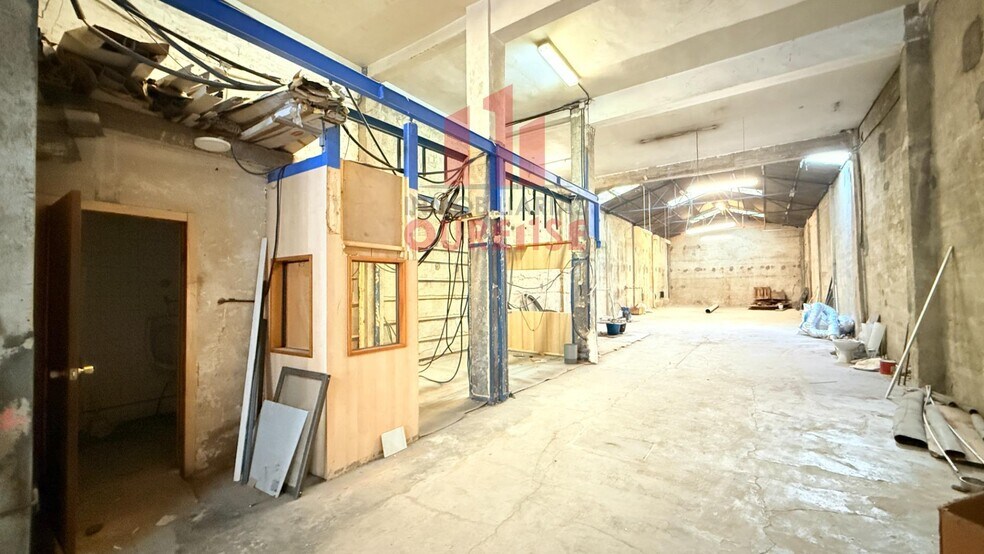 Retail in Ourense, Orense for lease - Building Photo - Image 2 of 5