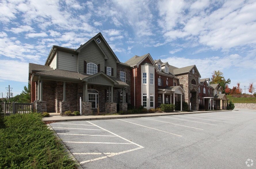 395 Brogdon Rd, Suwanee, GA for sale - Primary Photo - Image 1 of 1