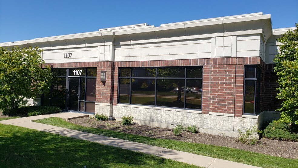 1107 N Prospect Ave, Itasca, IL for sale - Primary Photo - Image 1 of 1