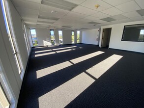 1650 S Amphlett Blvd, San Mateo, CA for lease Interior Photo- Image 2 of 6