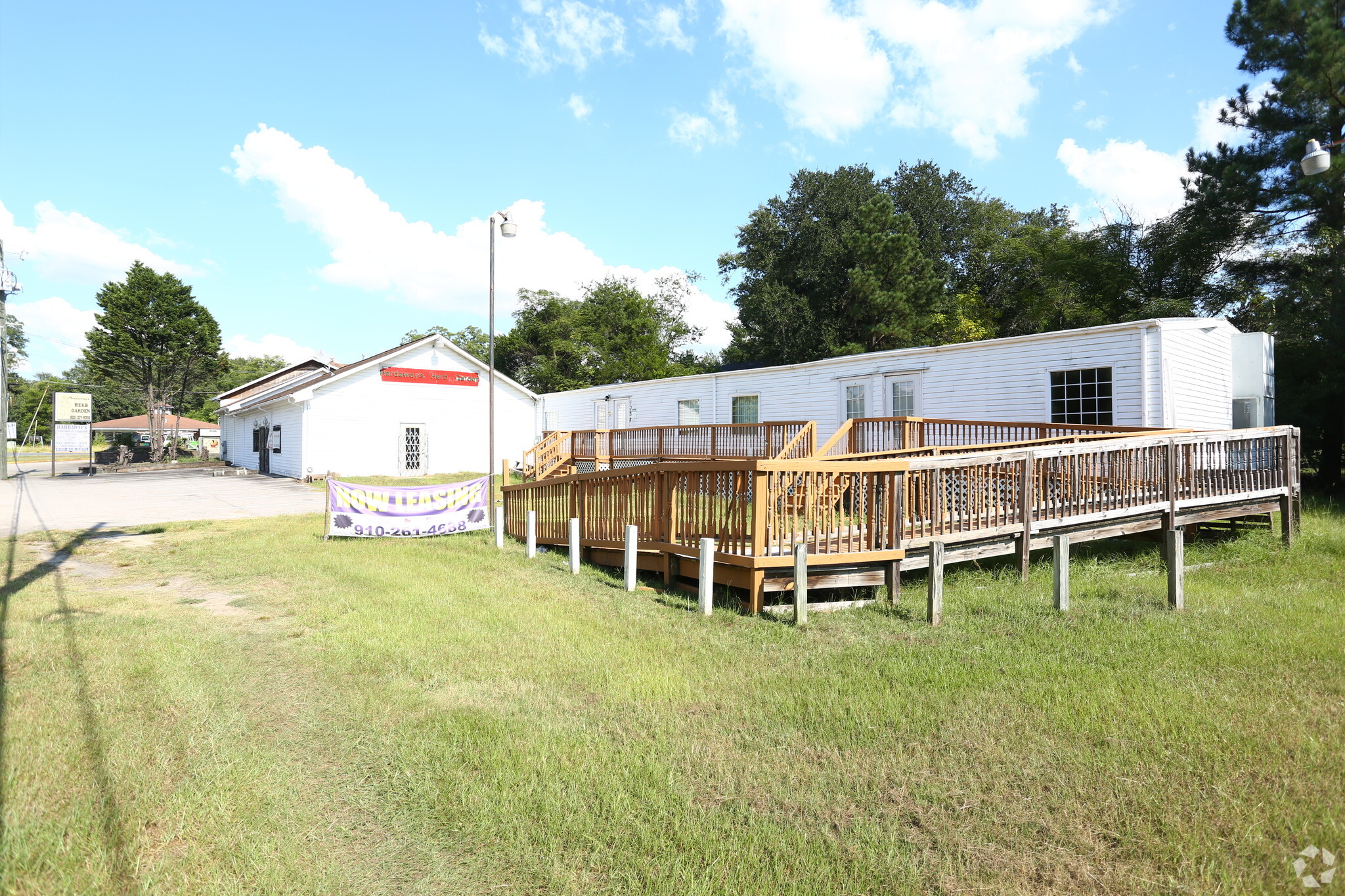 1298 Fayetteville Rd, Raeford, NC for sale Primary Photo- Image 1 of 1