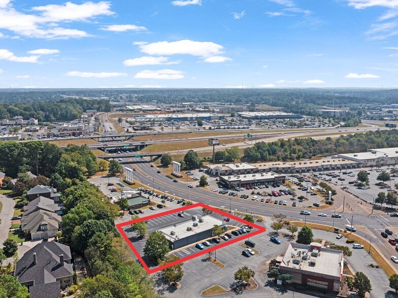 1017 Vann Dr, Jackson, TN for sale - Building Photo - Image 2 of 19