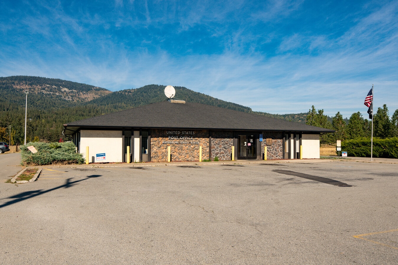 13867 W Id53 Hwy, Rathdrum, ID 83858