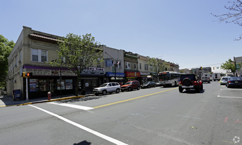 7400 Bergenline Ave, North Bergen, NJ for lease - Building Photo - Image 3 of 10