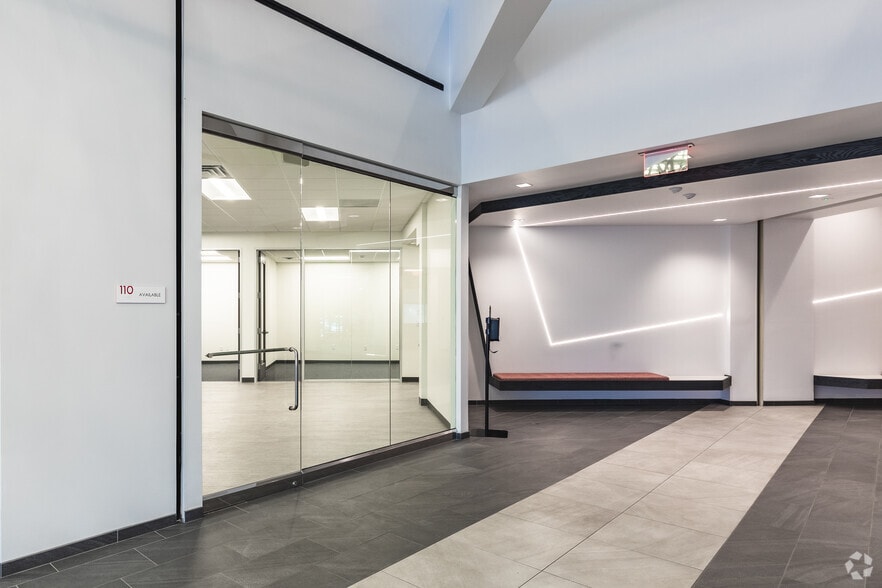 5575 Ruffin Rd, San Diego, CA for lease - Interior Photo - Image 3 of 58