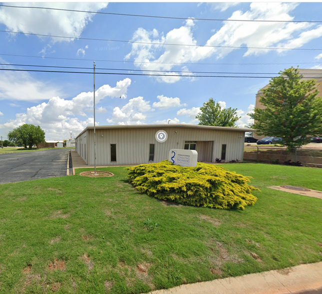 5749 NW 72nd St, Oklahoma City, OK for sale - Building Photo - Image 3 of 4