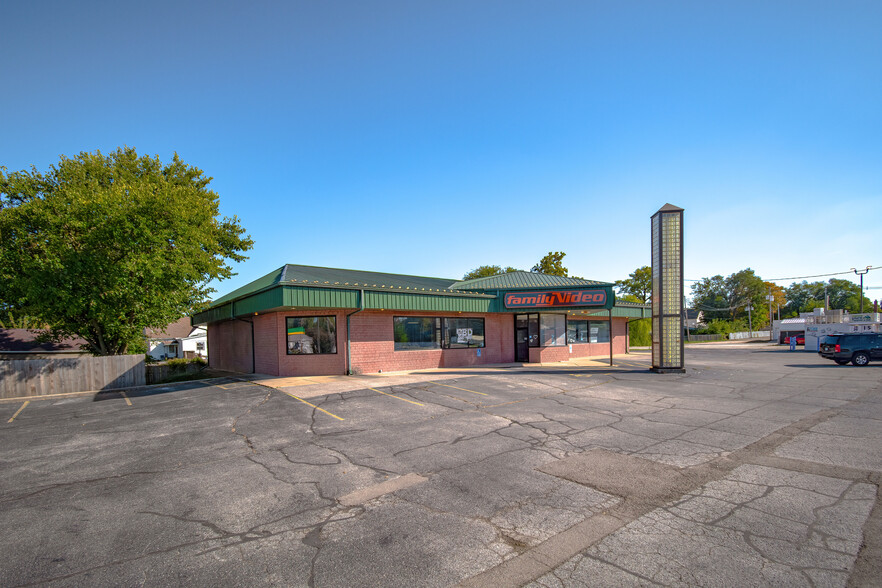 509 N Main St, Monmouth, IL for lease - Building Photo - Image 3 of 7