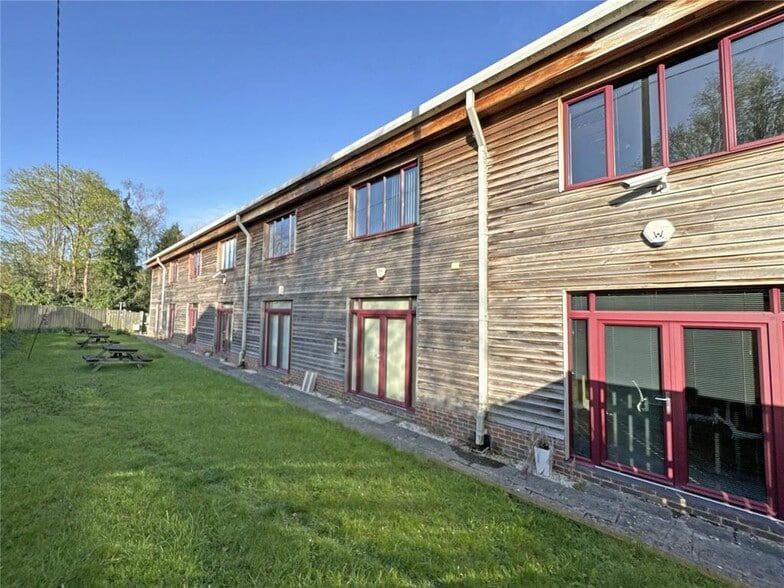 Station Rd, Forest Row for lease - Building Photo - Image 3 of 12