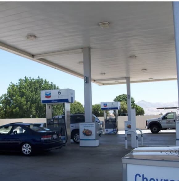 631 San Felipe Rd, Hollister, CA for sale - Building Photo - Image 2 of 6