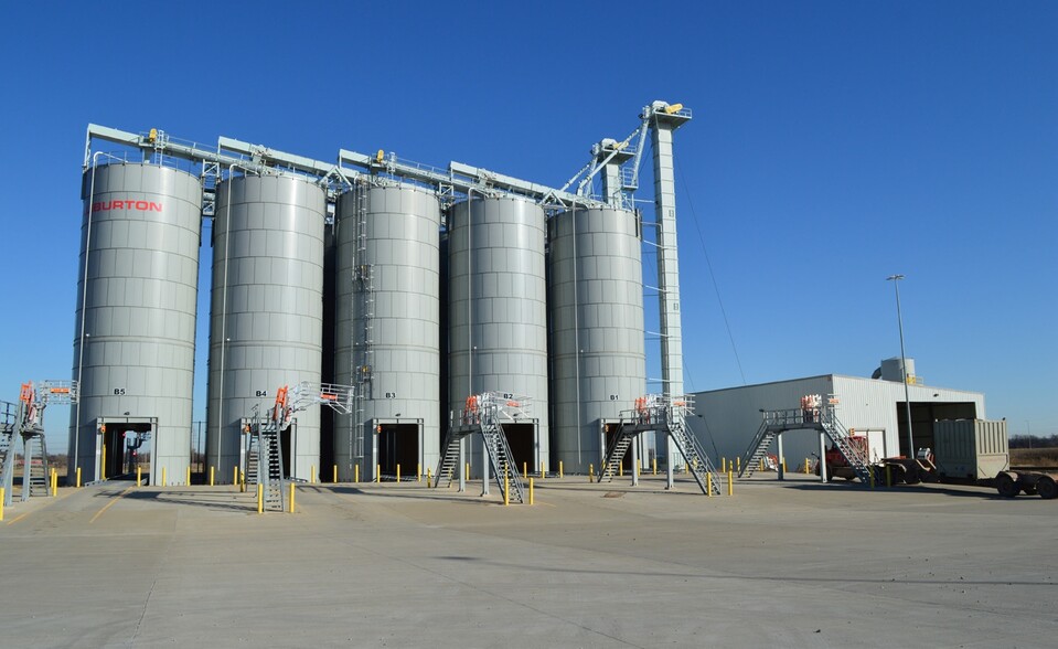 2105 S Evans Rd, El Reno, OK for sale - Primary Photo - Image 1 of 1