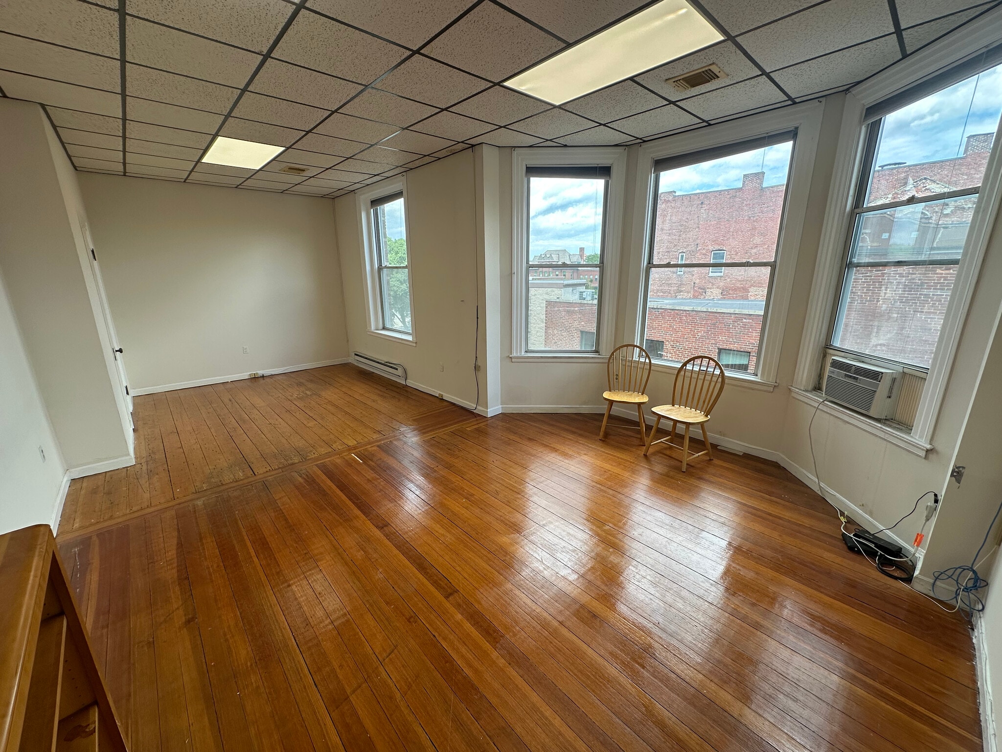 677-685 Main St, Waltham, MA for lease Interior Photo- Image 1 of 3