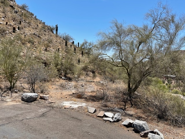 7531 N Sandy Mountain Rd, Paradise Valley, AZ for sale - Primary Photo - Image 1 of 1