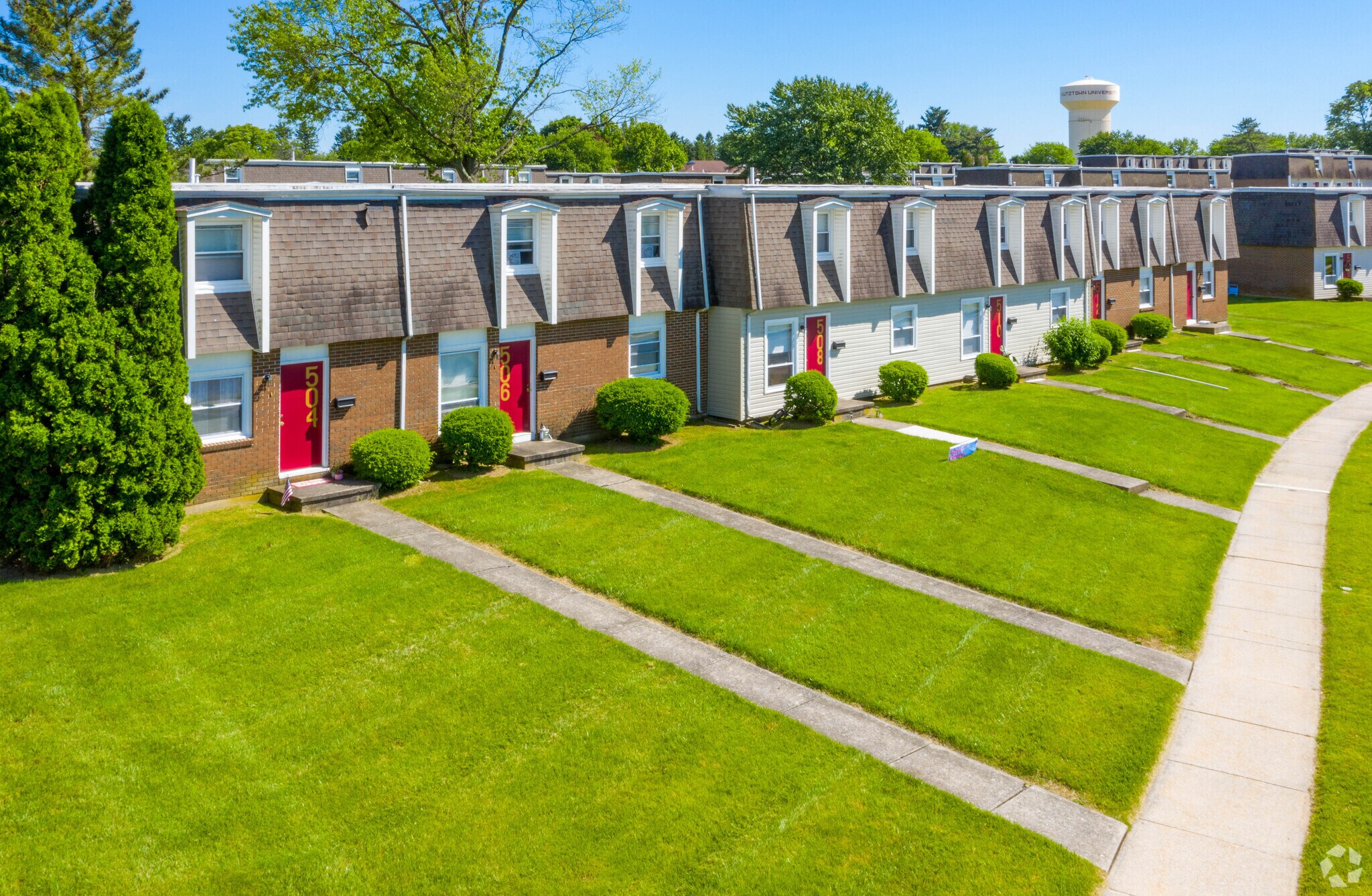 503 Briar Cir N, Kutztown, PA for sale Primary Photo- Image 1 of 1