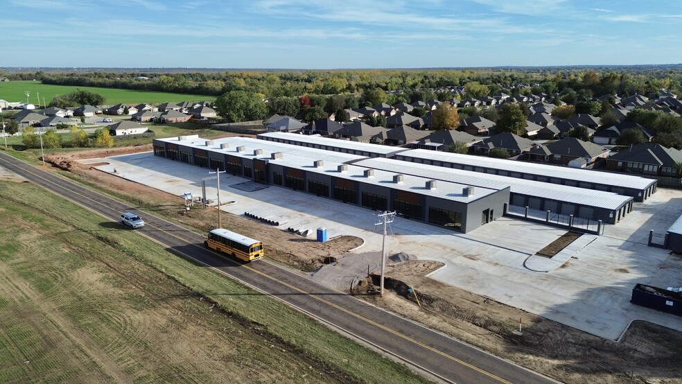 550 NE 24th St, Newcastle, OK for lease - Building Photo - Image 1 of 7