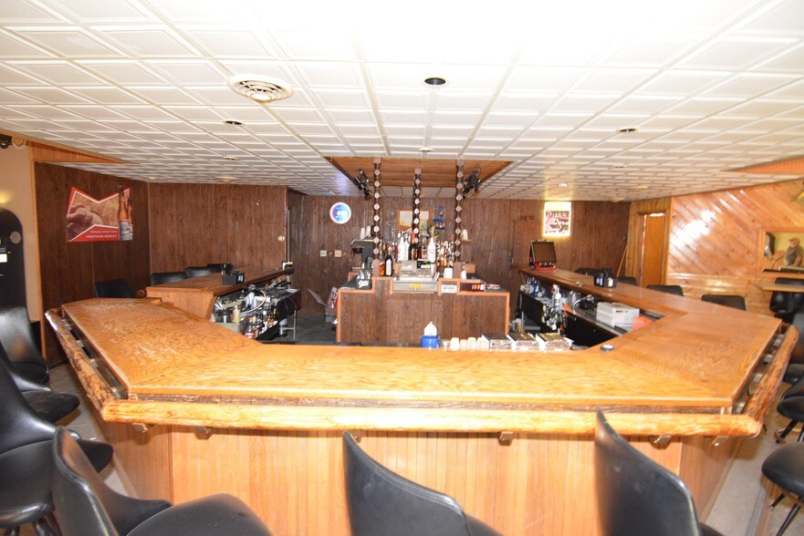 207 N Main St, Ekalaka, MT for sale - Primary Photo - Image 1 of 1