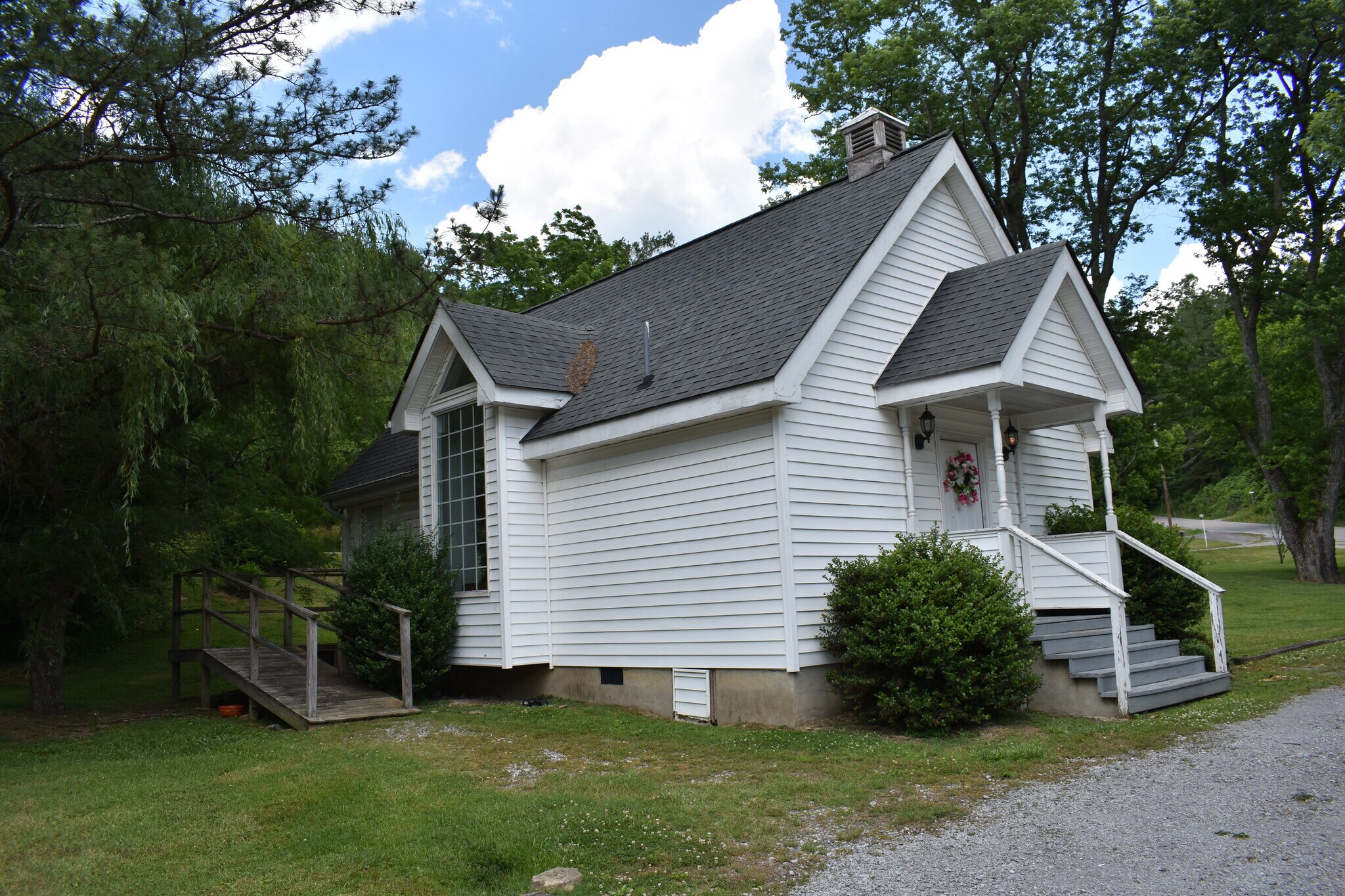 905 N Cumberland Dr, Cumberland Gap, TN 37724 Specialty for Sale
