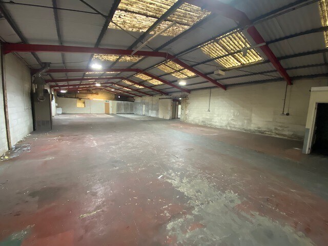 13-14 Clifton Rd, Huntingdon for sale - Interior Photo - Image 3 of 5