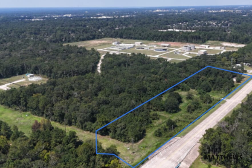 2000 Ed Kharbat Dr, Conroe, TX for sale - Building Photo - Image 2 of 3