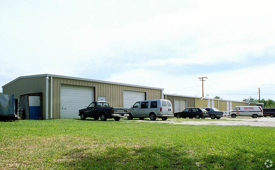10700 S Main St, Houston, TX for lease - Other - Image 2 of 2
