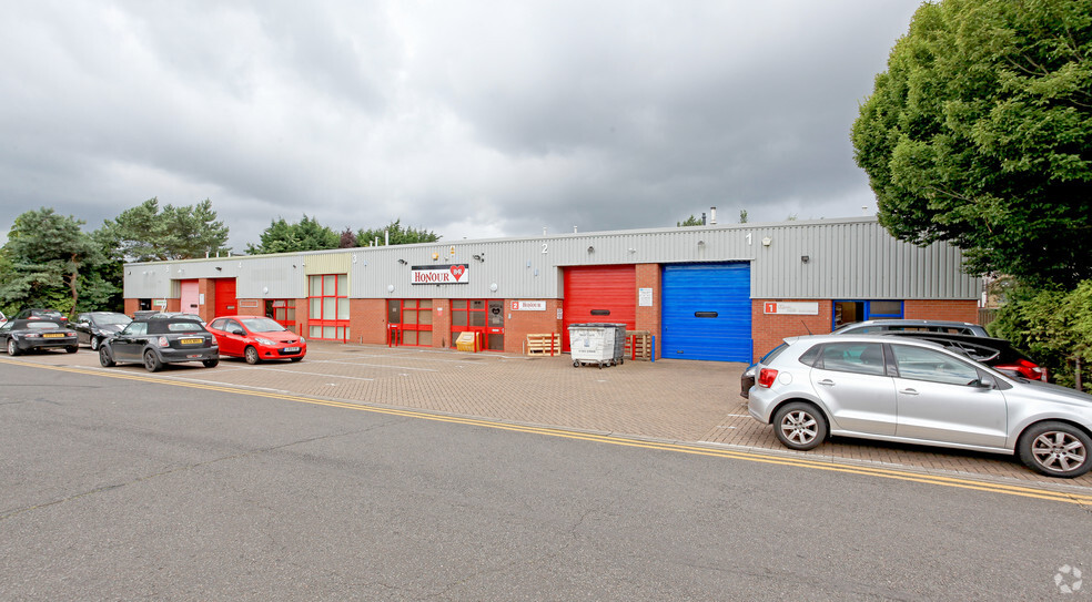 Whippendell Rd, Watford for lease - Primary Photo - Image 1 of 2