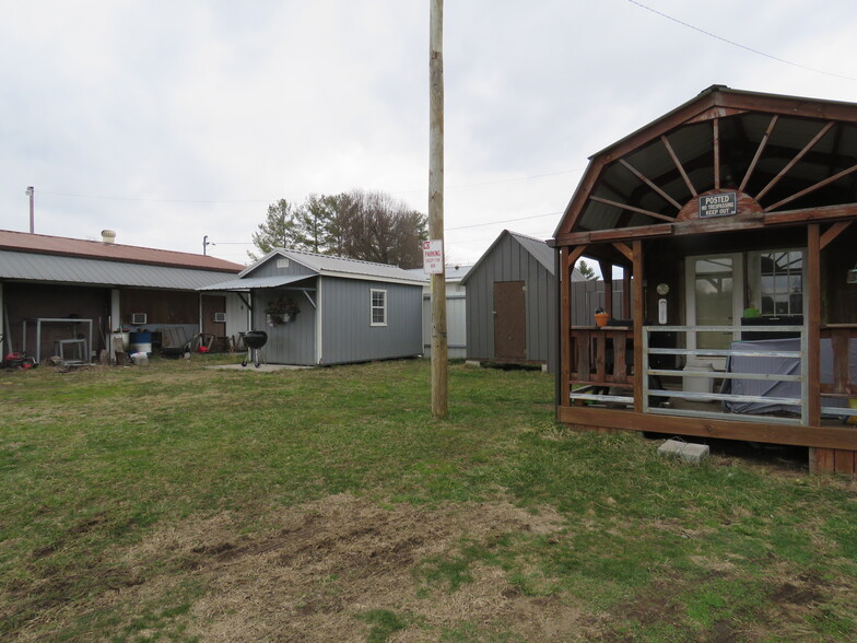 5497 S Grundy Quarles Hwy, Bloomington Springs, TN for sale - Building Photo - Image 2 of 8