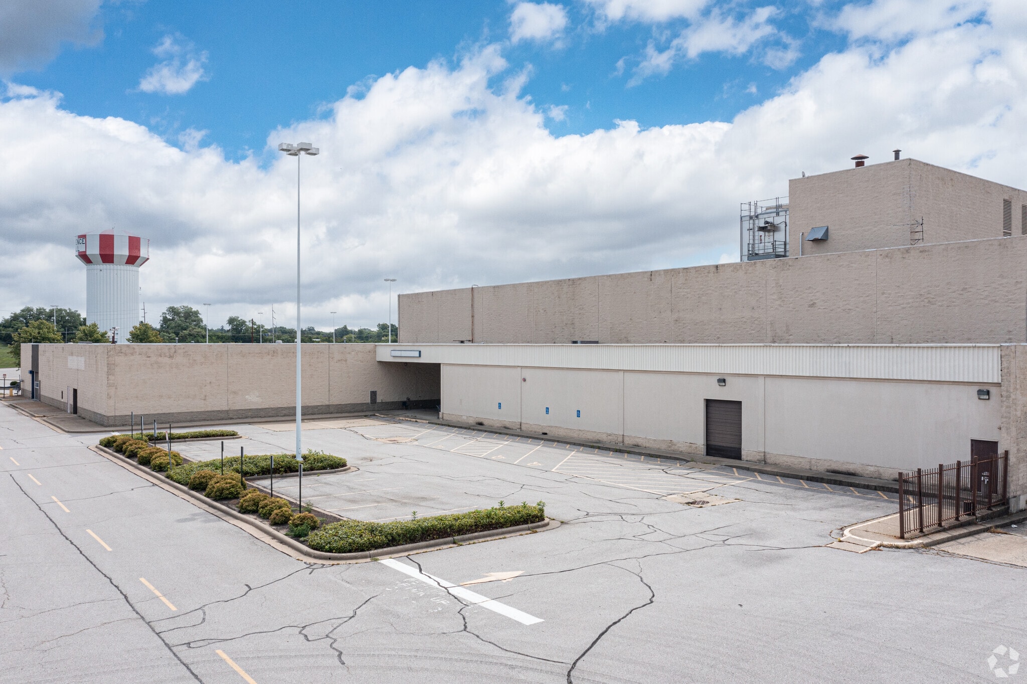 3000 Mall Rd, Florence, KY 41042 Former Sears