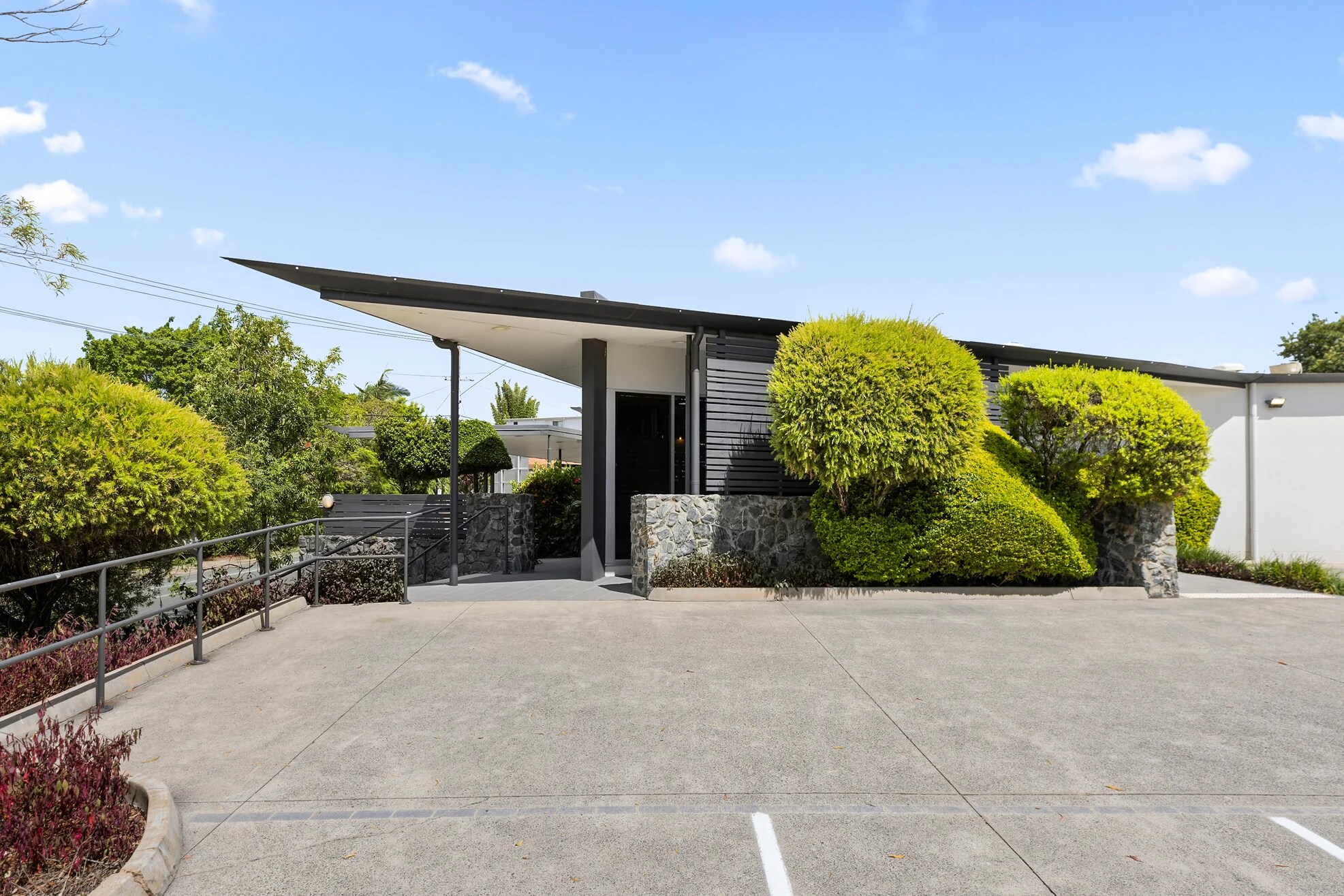 383-391 Samford Rd, Gaythorne for lease Primary Photo- Image 1 of 3