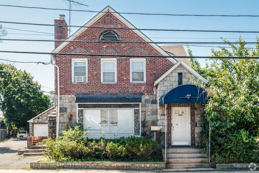 Fulton Street portfolio of 2 properties for sale on LoopNet.com - Primary Photo - Image 2 of 2