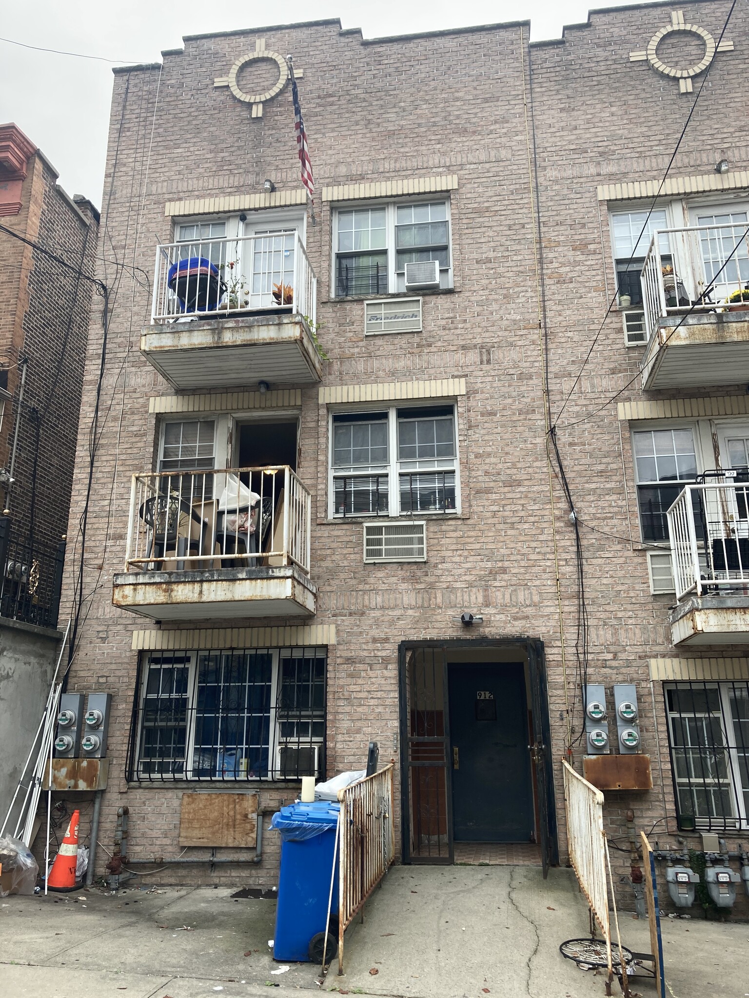 910 Summit Ave, Bronx, NY 10452 | LoopNet