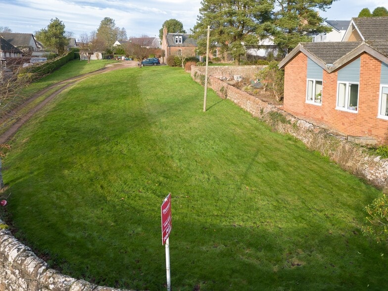 5 Park Pl, Kirriemuir for sale - Building Photo - Image 1 of 6