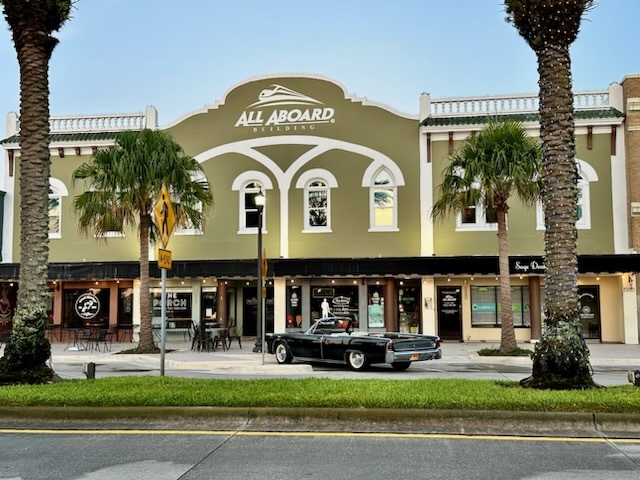 208 S Beach St, Daytona Beach, FL for lease Building Photo- Image 1 of 21