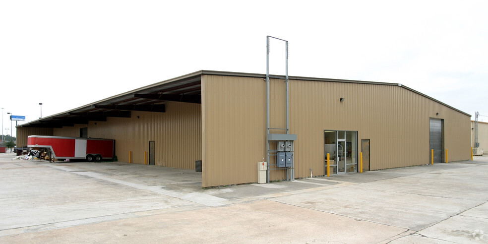 10327 Lake Rd, Houston, TX for lease - Building Photo - Image 3 of 4