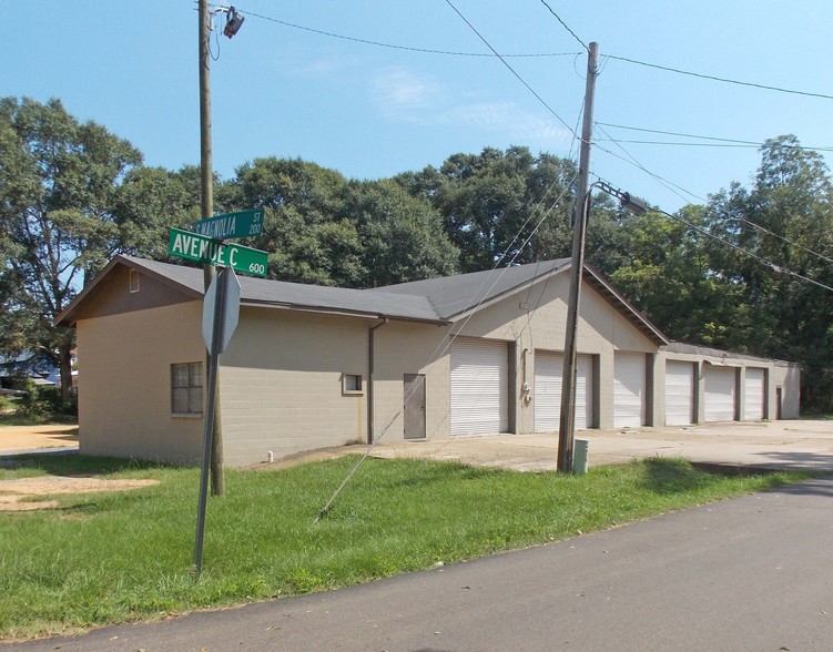 601 Avenue C, Mccomb, MS for sale - Primary Photo - Image 1 of 1