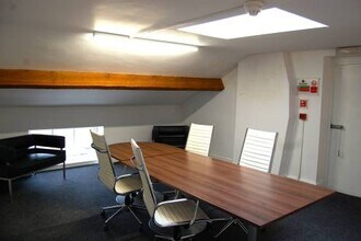 2 Queens Rd, Chorley for lease Interior Photo- Image 2 of 11