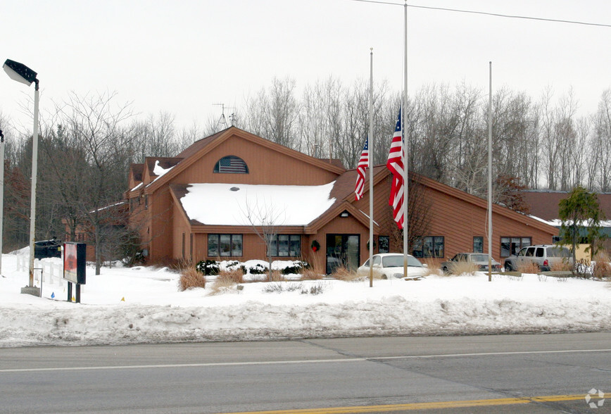 11610 E Fulton St, Lowell, MI for sale - Building Photo - Image 2 of 3