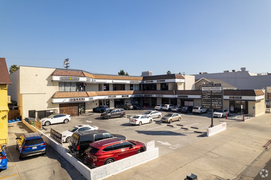 238-244 S Oxford Ave, Los Angeles, CA for lease - Aerial - Image 3 of 5