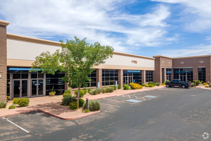 4675 E Cotton Center Blvd, Phoenix, AZ for lease - Building Photo - Image 3 of 5