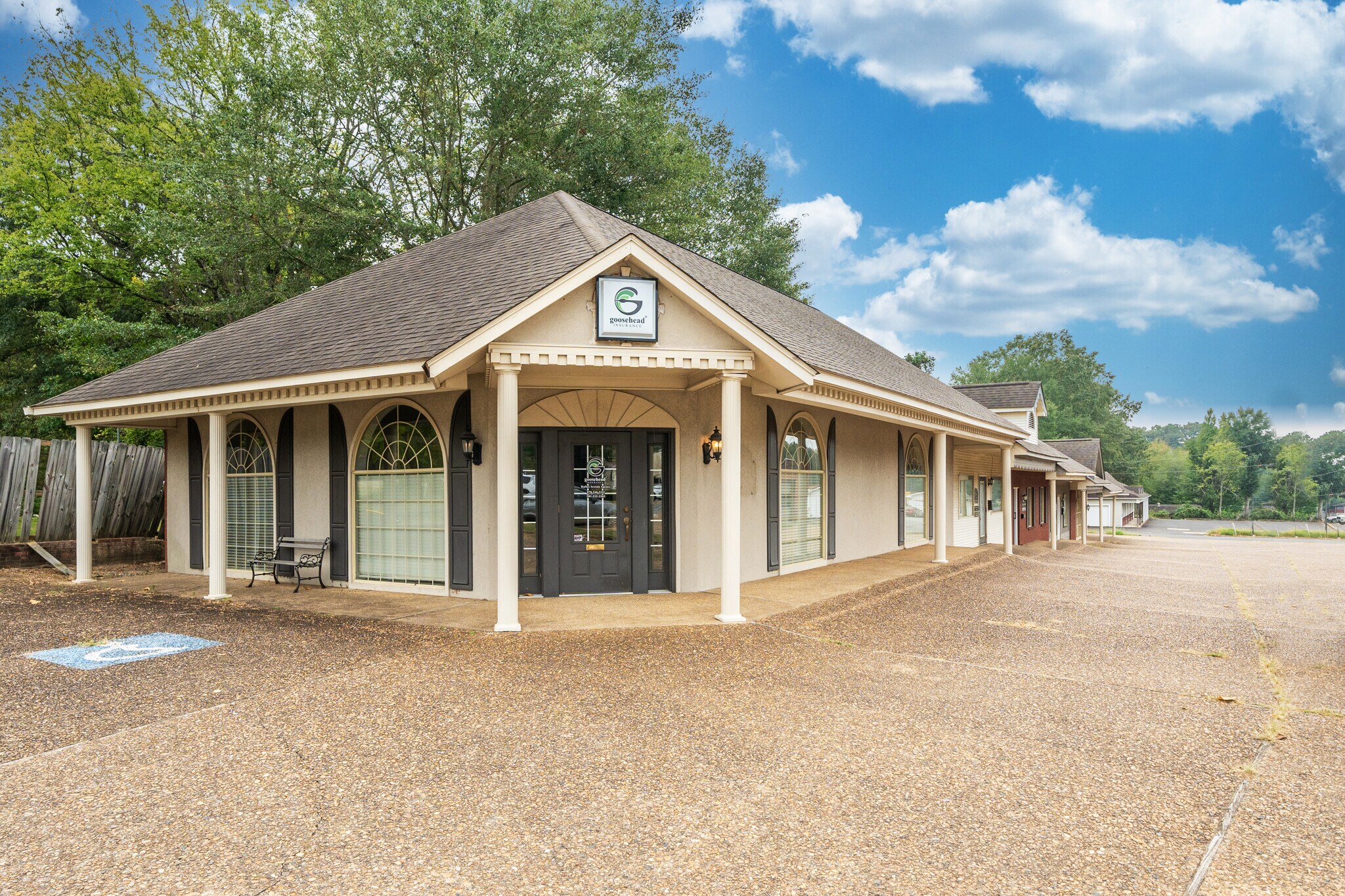 2503 Pine St, Arkadelphia, AR for sale Building Photo- Image 1 of 1