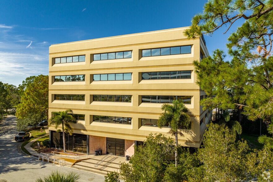 26750 US Highway 19 N, Clearwater, FL for lease - Building Photo - Image 2 of 12