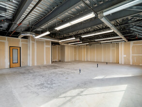 11750 SW Barnes Rd, Portland, OR for lease Interior Photo- Image 2 of 4