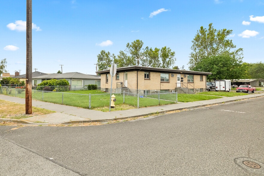 1304 W Hopkins St, Pasco, WA for sale - Building Photo - Image 3 of 13